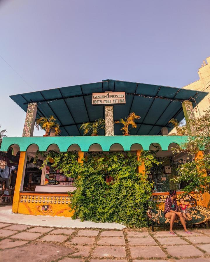 Green Rover Hostel By Gypstead Vagator Exterior foto